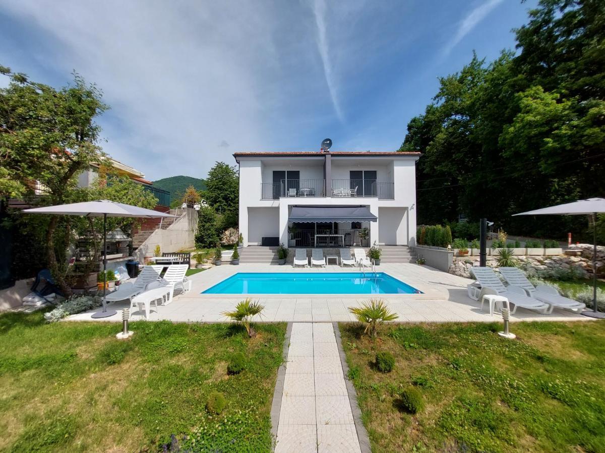Villa Madlen Icici Bagian luar foto