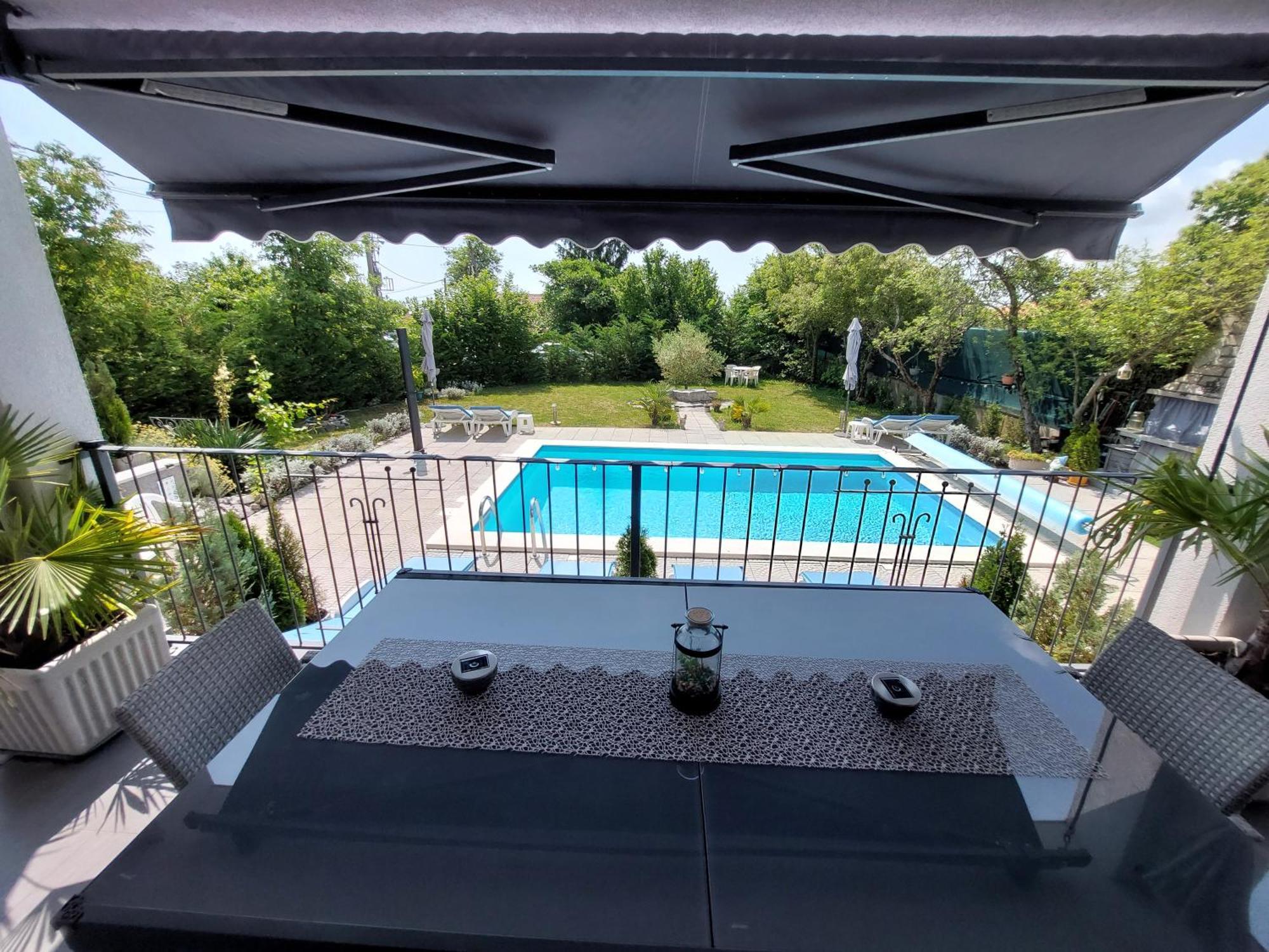 Villa Madlen Icici Bagian luar foto